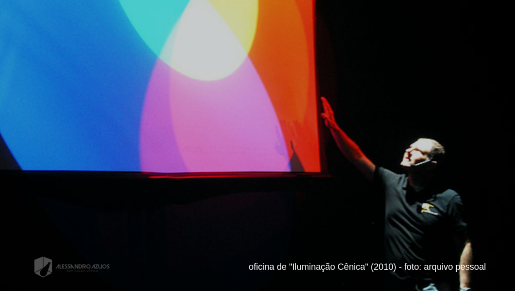 Iluminação cênica online Alessandro Azuos
